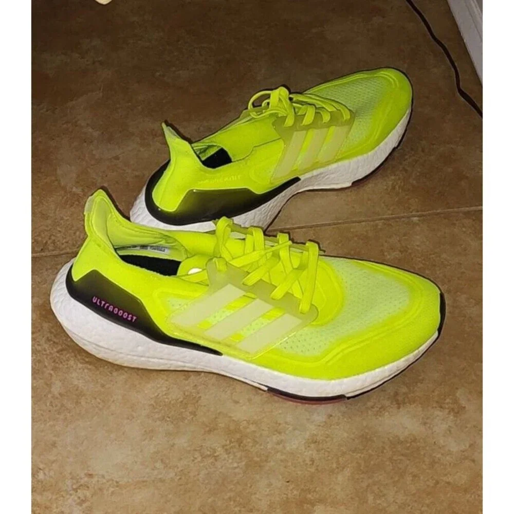 Men's Adidas UltraBoost 21 Solar Yellow Lightweight Shoes Size 9 # FY0373